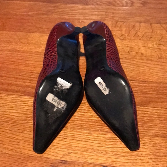 Red Reptile Pattern Heels - Picture 3 of 3